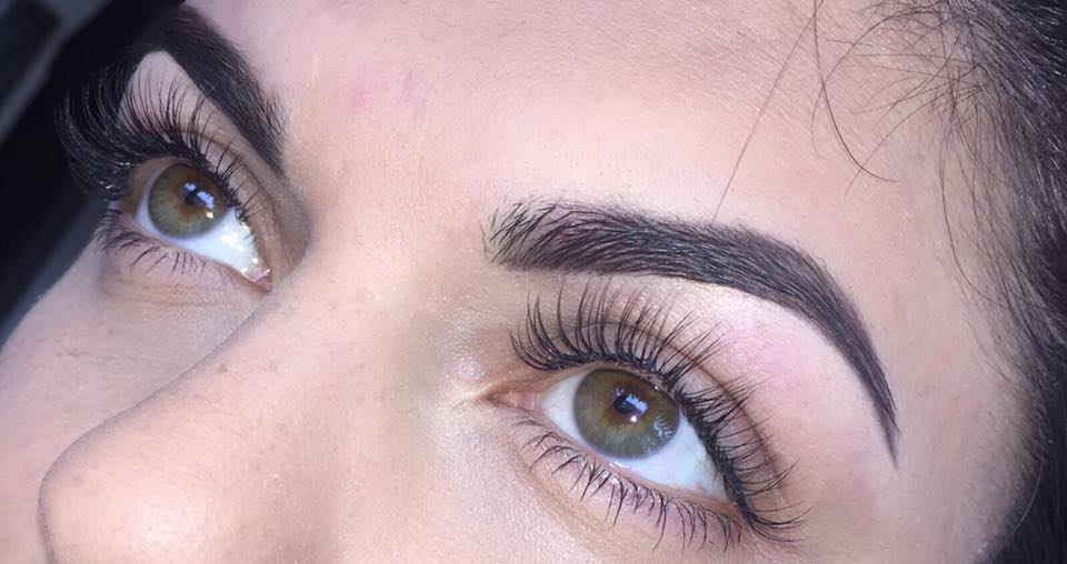 Classic Individual Faux-Mink Eyelash Extensions